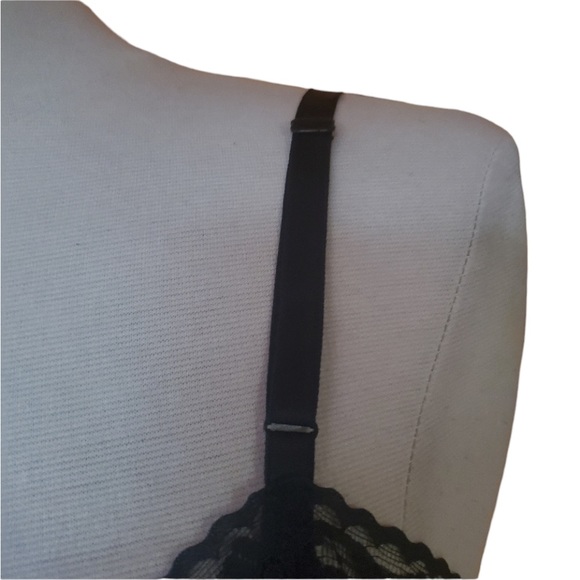 Vintage Vanity Fair Black Lace Trim Slip/Nightgown‎ - Picture 3 of 6